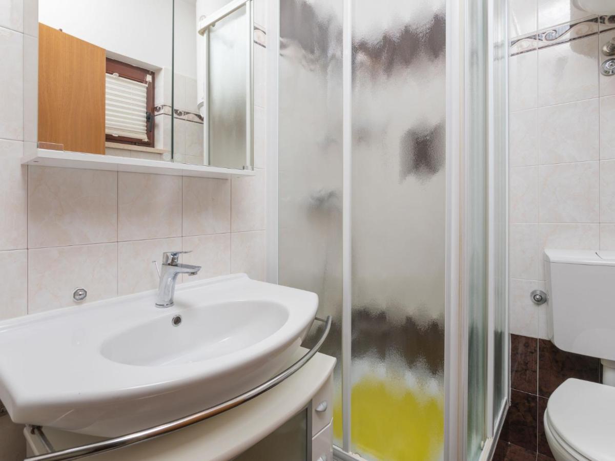Holiday Home Ana By Interhome Nedescina Luaran gambar